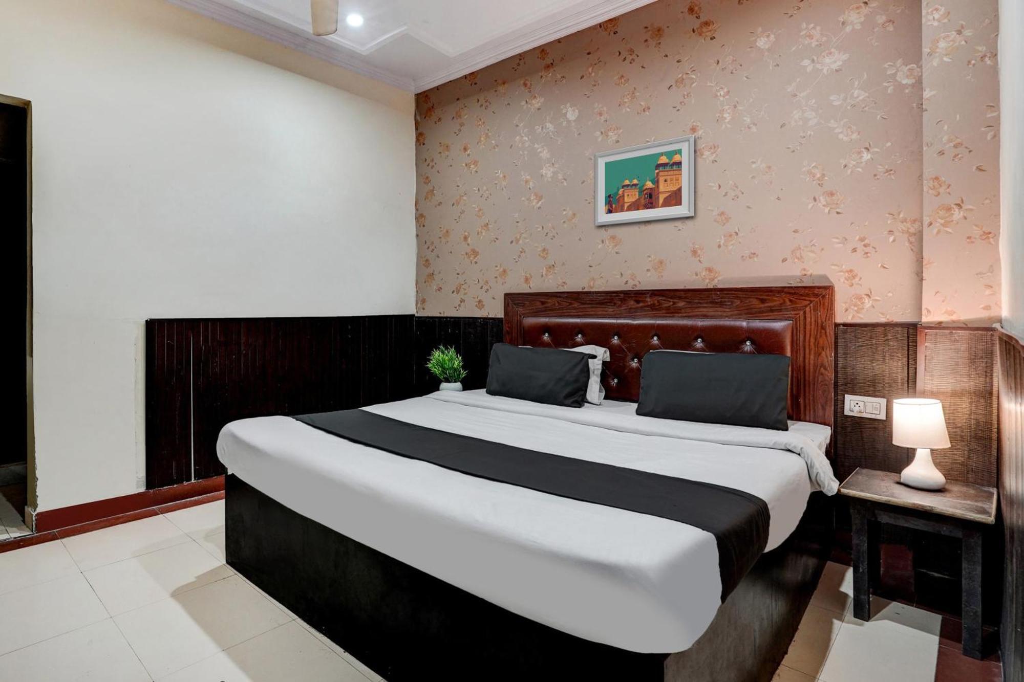 Super Hotel O Bg Hotel Faridabad Zewnętrze zdjęcie