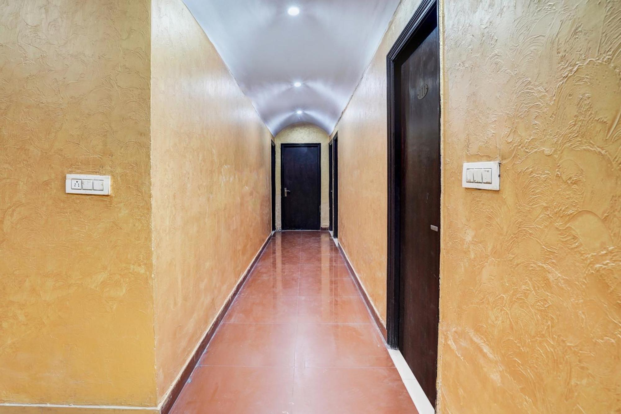 Super Hotel O Bg Hotel Faridabad Zewnętrze zdjęcie