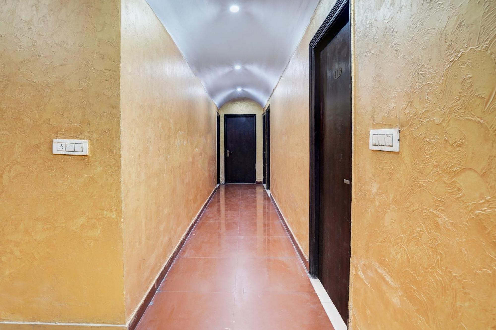 Super Hotel O Bg Hotel Faridabad Zewnętrze zdjęcie